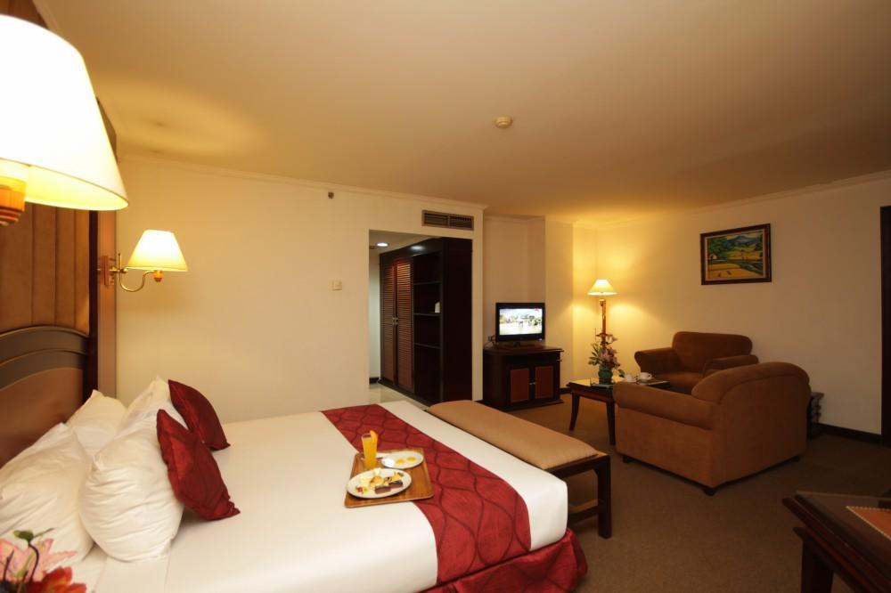 Hotel Kaisar Giacarta Esterno foto