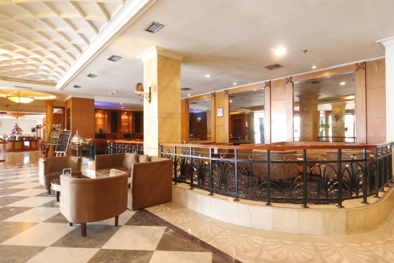 Hotel Kaisar Giacarta Esterno foto