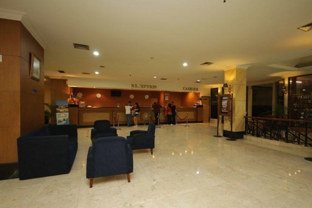 Hotel Kaisar Giacarta Esterno foto